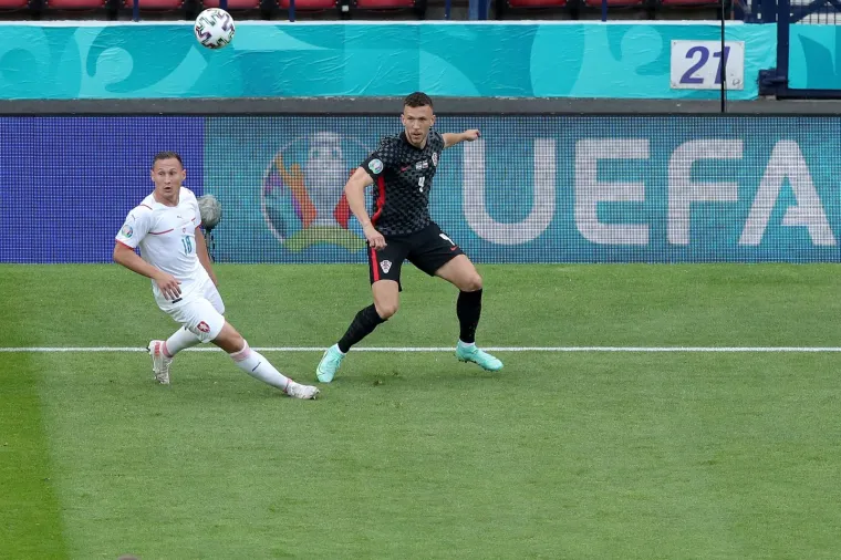 Vatreni na mukama: Izbornik Dalić uhvatio se za glavu, Hrvatska je izgledala loše i primila gol