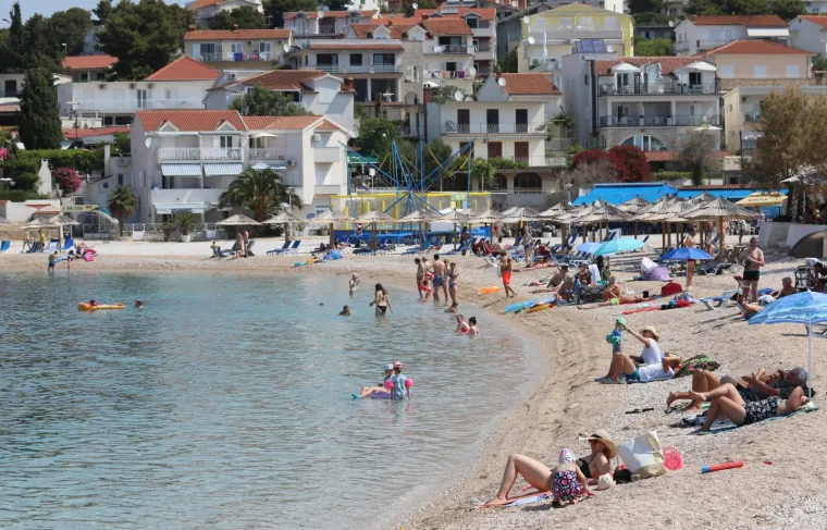 I mi bismo trenutno radije bili na njihovom mjestu