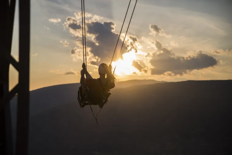 Mostar ima novi zipline, skywalk, ali i najveću ljuljačku u BiH