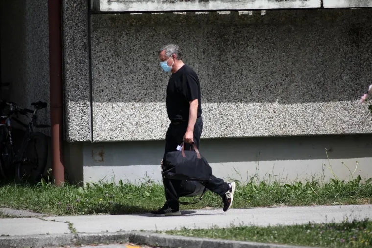 Pogledajte kako su ispred Remetinca dočekali Antu Kvesića, suca kojeg je Mamić optužio za korupciju