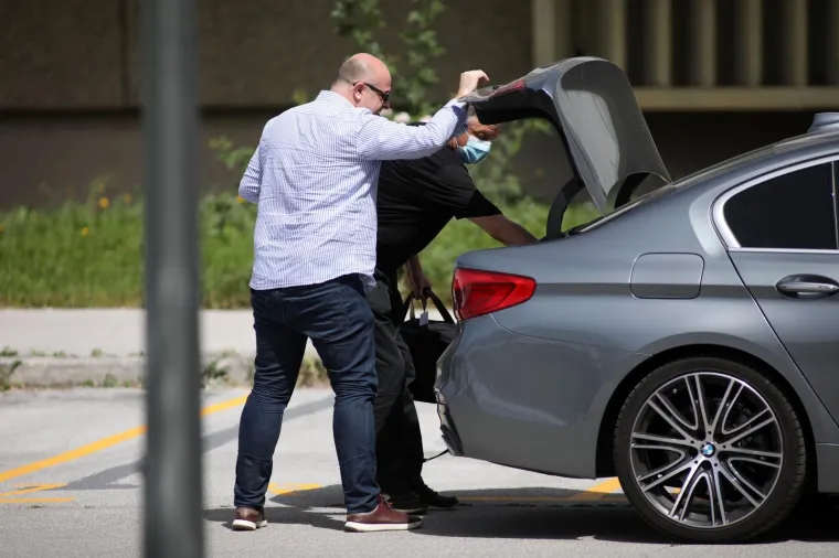 Pogledajte kako su ispred Remetinca dočekali Antu Kvesića, suca kojeg je Mamić optužio za korupciju