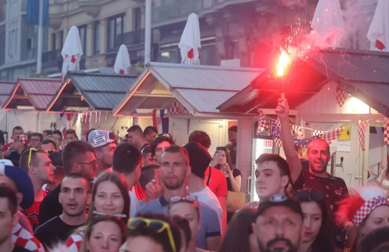 Ludnica nakon pobjede Hrvatske! Navijači diljem zemlje slave plasman u osminu finala