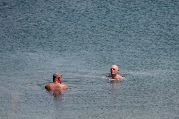 Hrvatska se prži: Pogledajte kako su se građani poku&scaron;ali rashladiti na sve načine