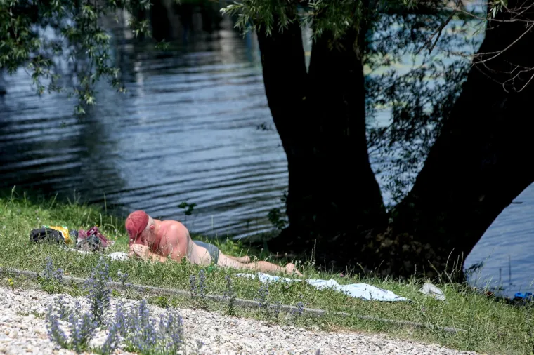 Hrvatska se prži: Pogledajte kako su se građani poku&scaron;ali rashladiti na sve načine