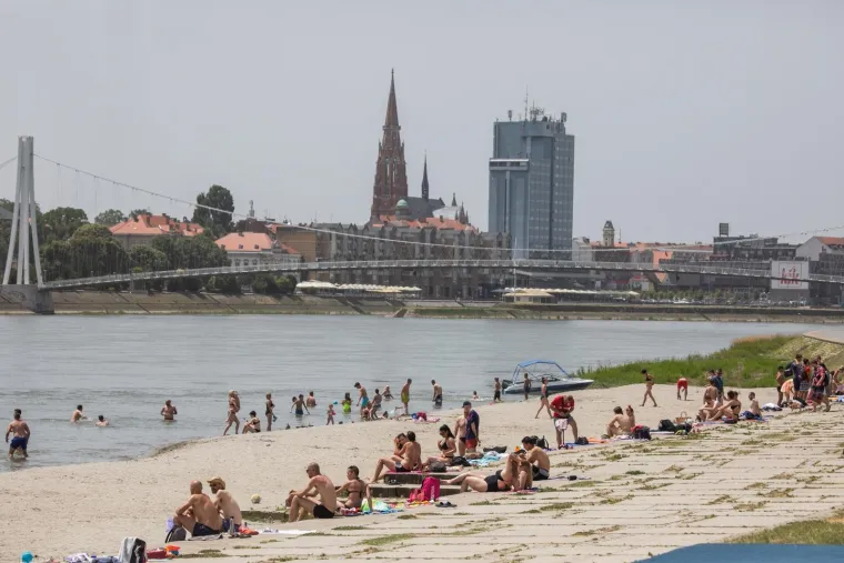Hrvatska se prži: Pogledajte kako su se građani poku&scaron;ali rashladiti na sve načine