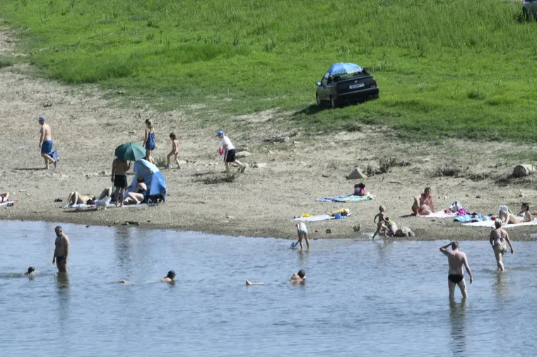 Hrvatska se prži: Pogledajte kako su se građani poku&scaron;ali rashladiti na sve načine