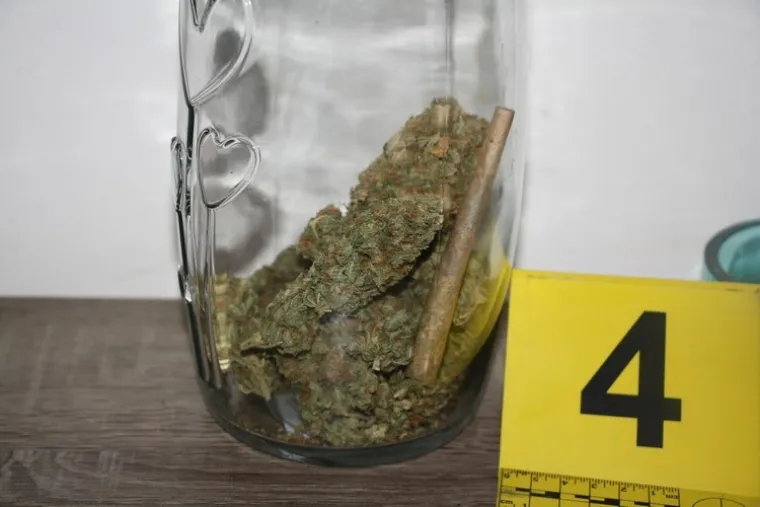 Mu&scaron;karac uhićen u mjestu blizu Zapre&scaron;ića: Objavljene fotografije laboratorija za uzgoj marihuane