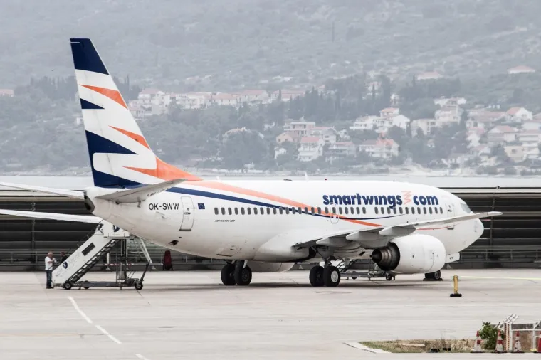 Pogledajte prizore iz Zračne luke Split gdje je prizemljen češki putnički avion zbog dojave o bombi