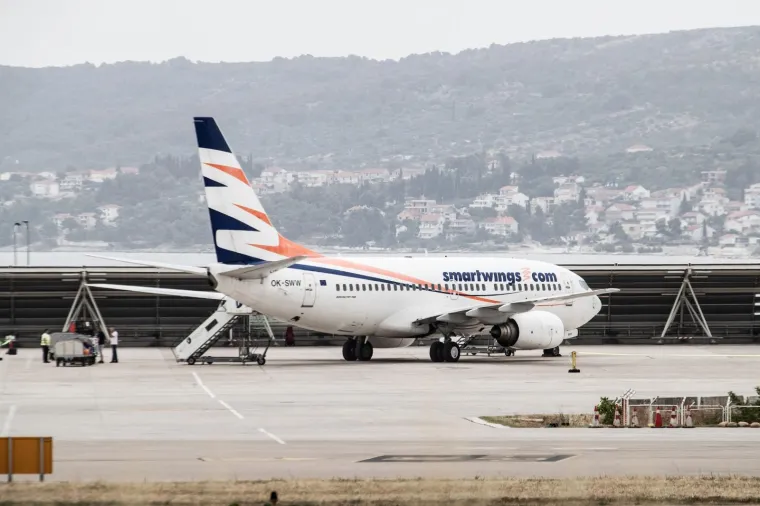 Pogledajte prizore iz Zračne luke Split gdje je prizemljen češki putnički avion zbog dojave o bombi