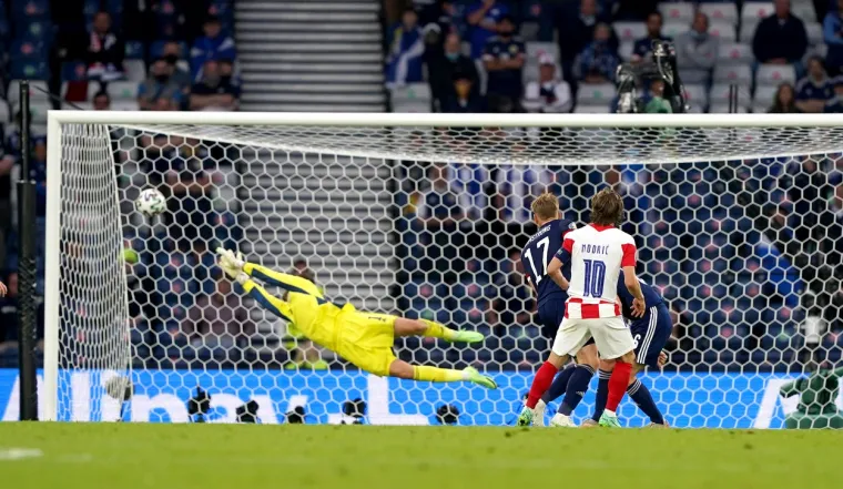 Modrićeva majstorija u konkurenciji za najljep&scaron;i gol trećeg kola u skupinama Eura