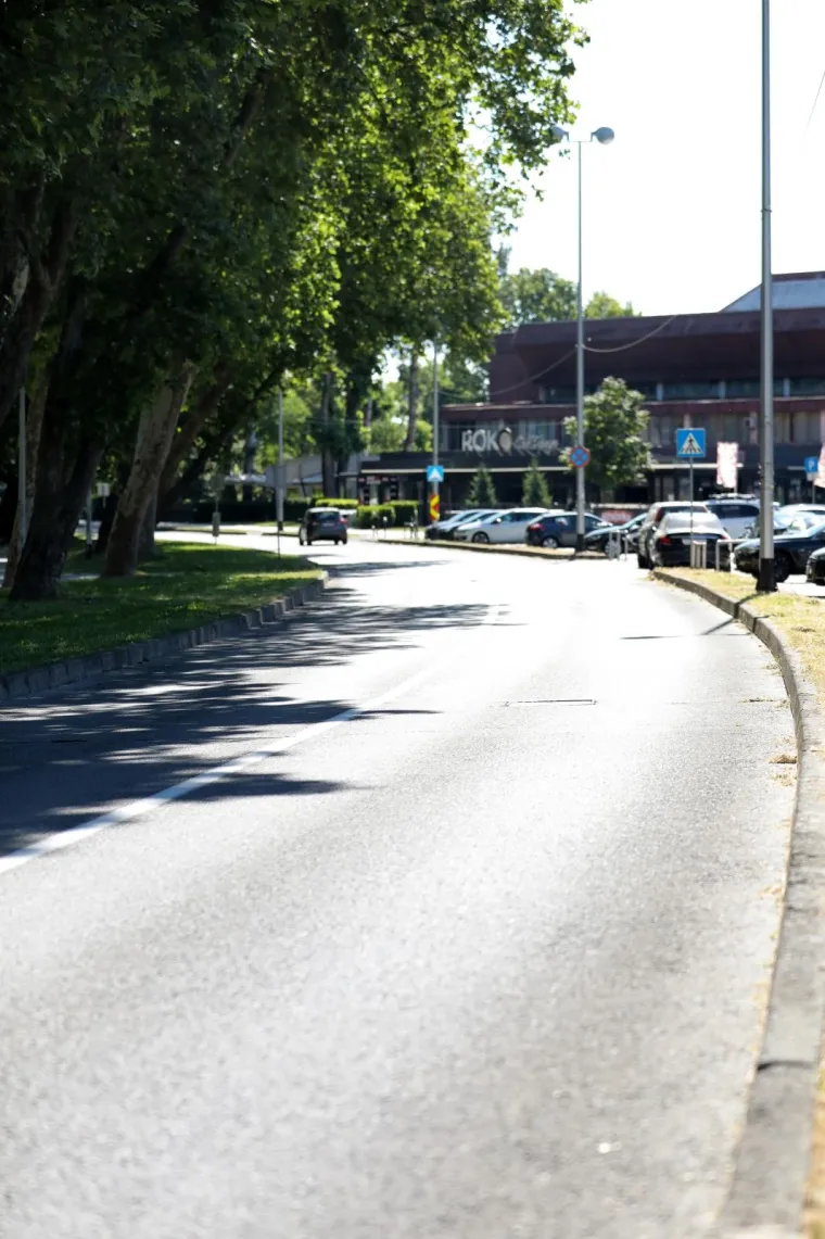 Prometna nesreća u Zagrebu: Motociklist pokosio pje&scaron;akinju i na mjestu je usmrtio