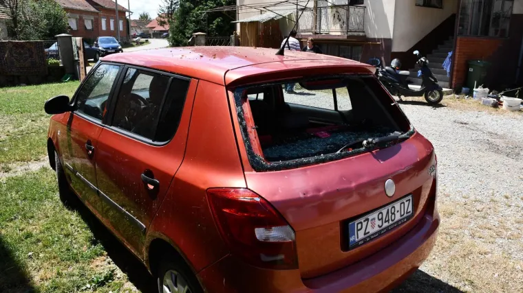 Pogledajte posljedice jučera&scaron;njeg nevremena u selu &Scaron;eovica i u prigradskim naseljima Požege