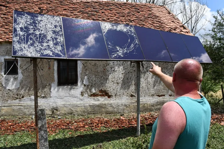Pogledajte posljedice jučera&scaron;njeg nevremena u selu &Scaron;eovica i u prigradskim naseljima Požege
