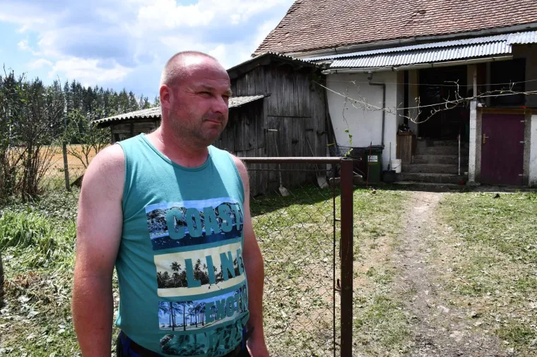 Pogledajte posljedice jučera&scaron;njeg nevremena u selu &Scaron;eovica i u prigradskim naseljima Požege