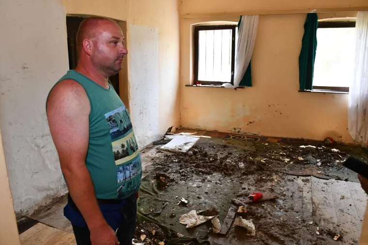 Pogledajte posljedice jučera&scaron;njeg nevremena u selu &Scaron;eovica i u prigradskim naseljima Požege