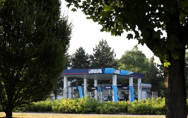 Obustavljen promet Zagrebačkom avenijom zbog problema prilikom istakanja plina