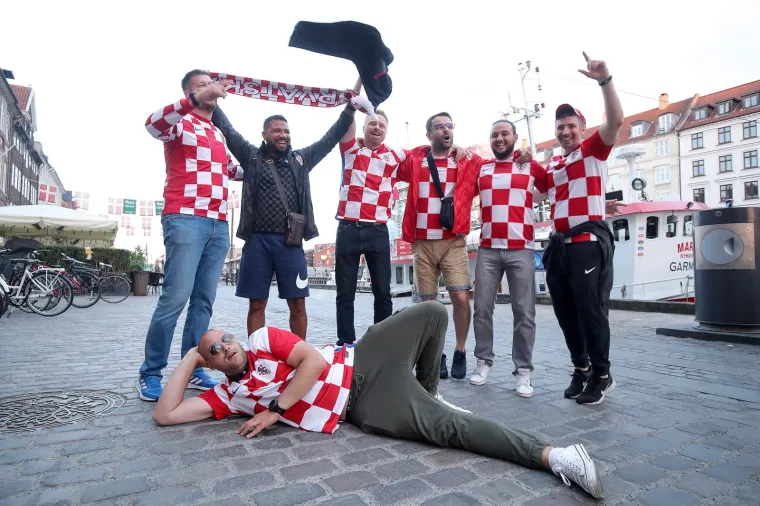 Svi su spremni za &Scaron;panjolce! Pogledajte kakvu fantastičnu atmosferu su hrvatski navijači napravili u Kopenhagenu