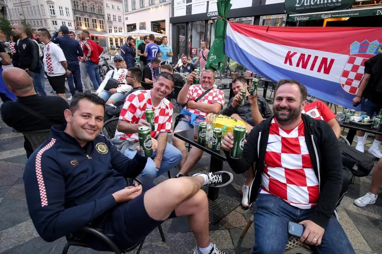 Svi su spremni za &Scaron;panjolce! Pogledajte kakvu fantastičnu atmosferu su hrvatski navijači napravili u Kopenhagenu