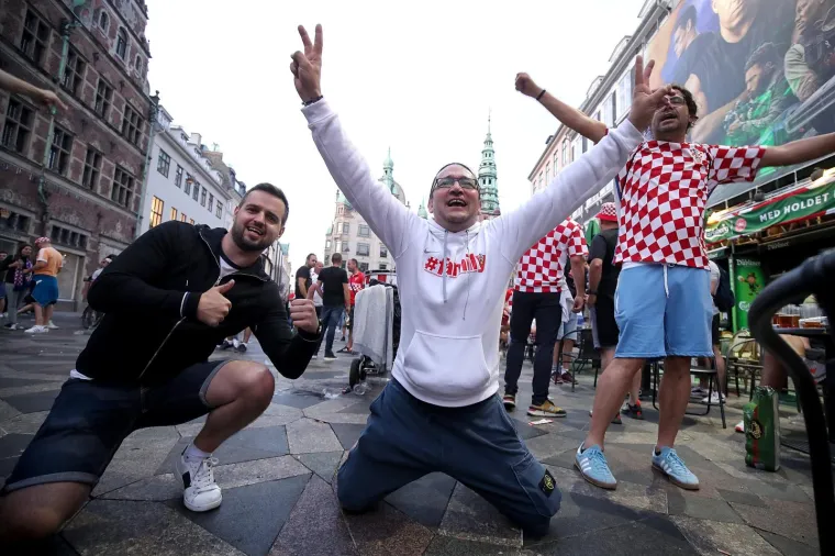 Svi su spremni za &Scaron;panjolce! Pogledajte kakvu fantastičnu atmosferu su hrvatski navijači napravili u Kopenhagenu