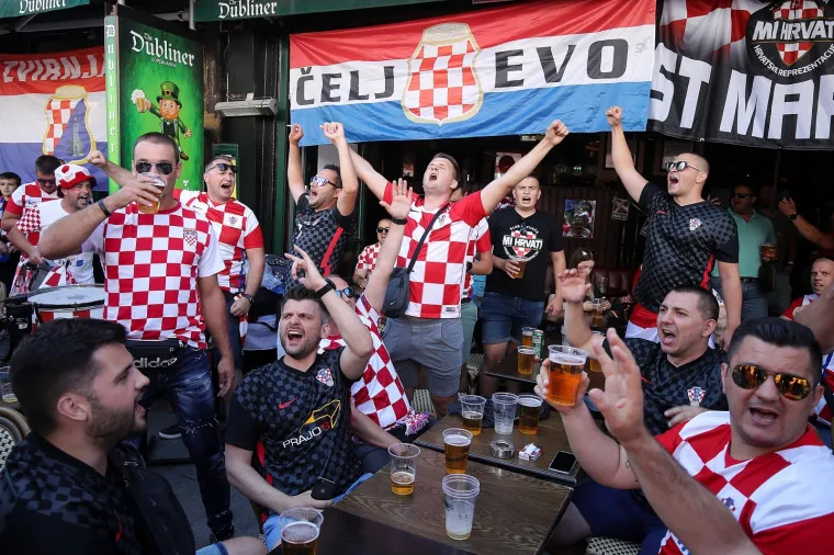 'Kockice' okupirale centar Kopenhagena, pogledajte atmosferu prije okr&scaron;aja sa &Scaron;panjolcima