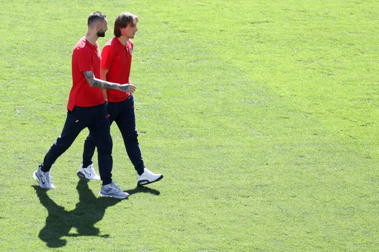 Olmo nije mogao izdržati, mnoge će odu&scaron;eviti ono &scaron;to napravio kad je na travnjaku ugledao  Hrvate