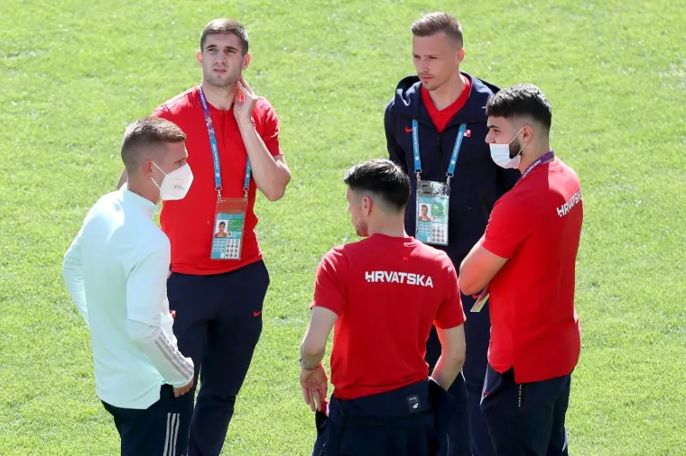 Olmo nije mogao izdržati, mnoge će odu&scaron;eviti ono &scaron;to napravio kad je na travnjaku ugledao  Hrvate