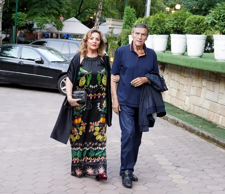 Ana Bekuta, Milutin Mrkonjić