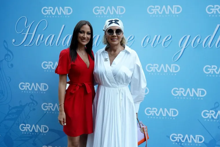 Aleksandra Živojinović, Lepa Bena