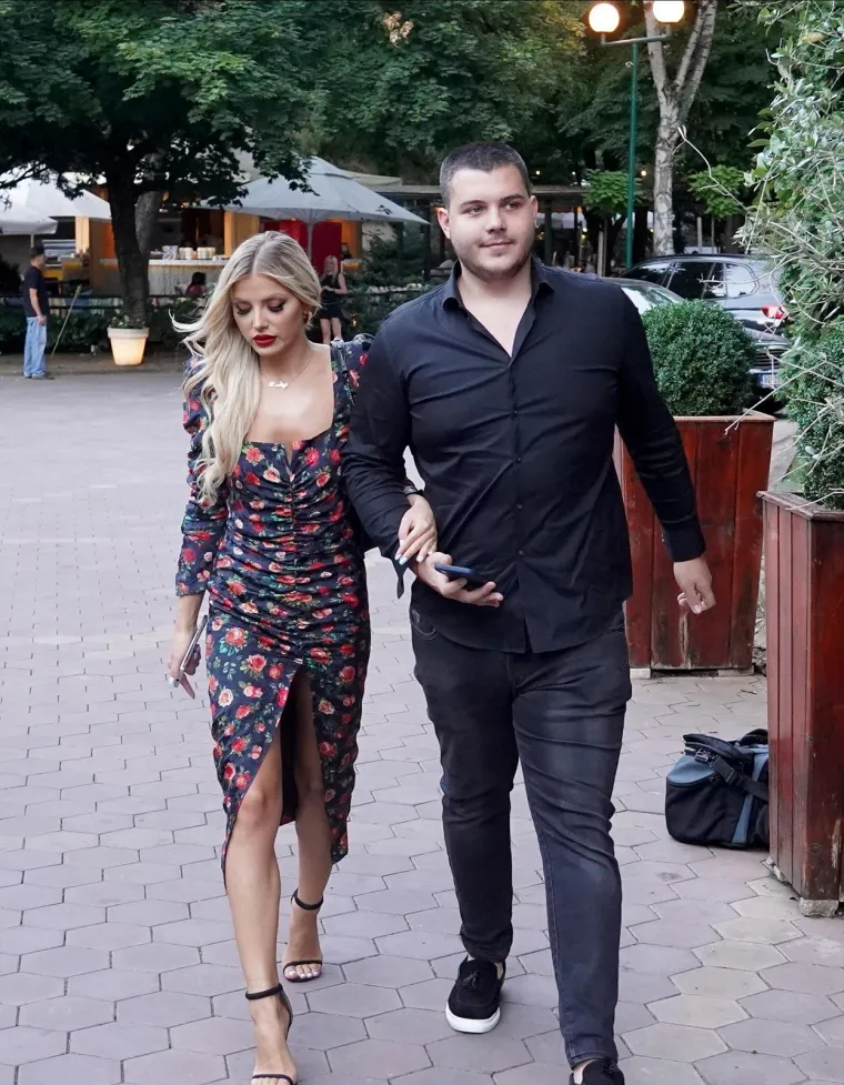 Sandra Miljaković, Viktor Živojinović