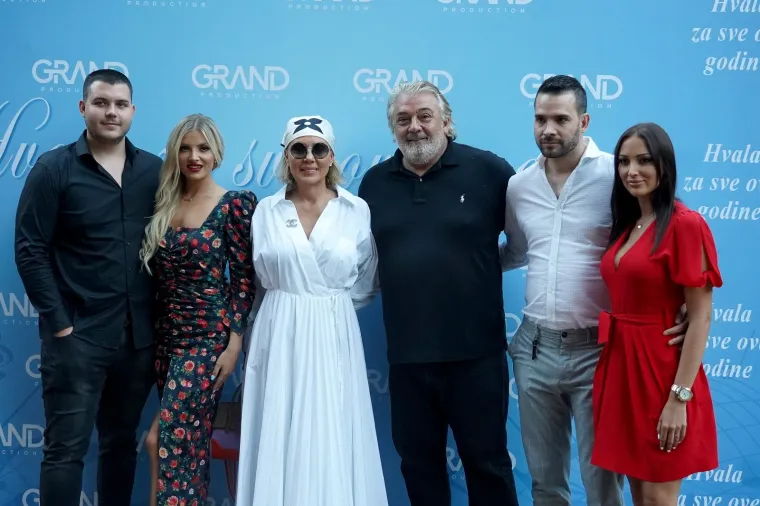 Viktor Živojinović, Sandra Mijalković, Lepa Brena, Slobodan Boba Živojinović, Filip Živojinović, Aleksandra Živojinović