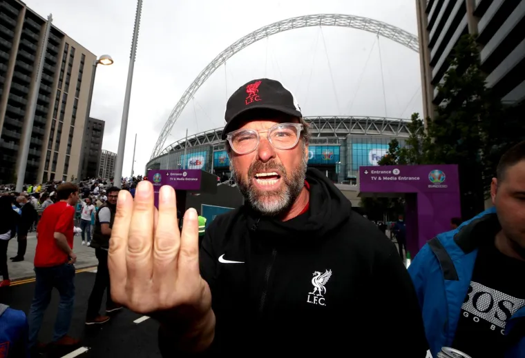 'Jurgen Klopp' uletio među navijače, odmah je nastala ludnica