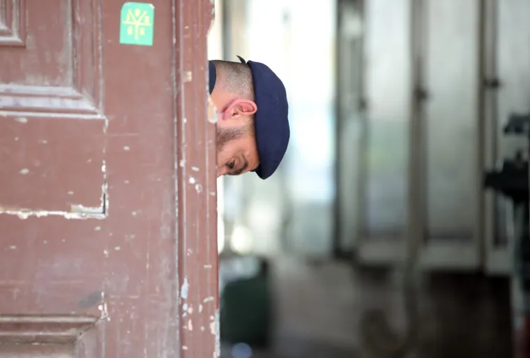 Ovo je navodno sporan stan u Radićevoj koji je Bačić dobio kao 'zahvalu' od Lončarića. Policija ga pretražuje