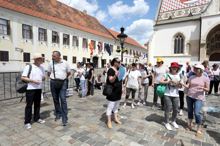 Protest radnica "Orljave" ispred Vlade