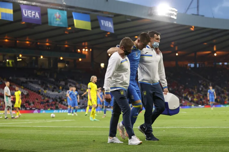 Nevjerojatno da je sudac za ovo prvo pokazao žuti karton