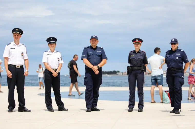 Zadarskoj policiji u ispomoć stigla policija iz Austrije, Mađarske i Poljske