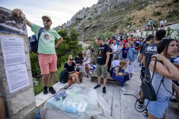 Mnogi poznati na Festivalu bespravne gradnje: 'Kome smeta hrvacki asvalt?'