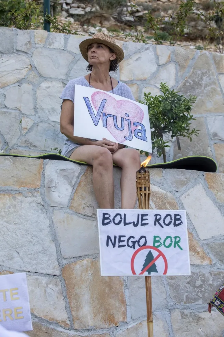 Mnogi poznati na Festivalu bespravne gradnje: 'Kome smeta hrvacki asvalt?'