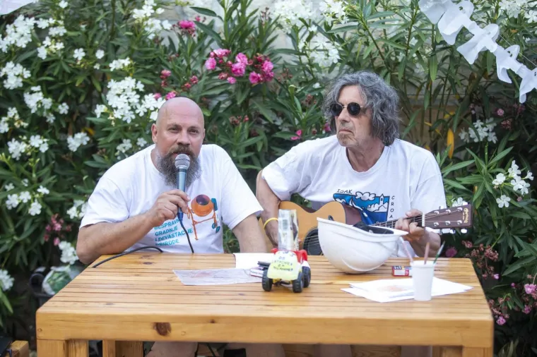 Mnogi poznati na Festivalu bespravne gradnje: 'Kome smeta hrvacki asvalt?'