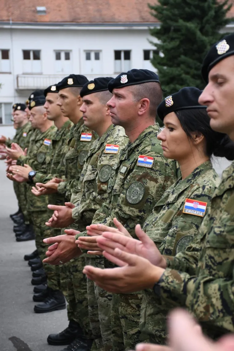 U Poljsku ispraćen 8. vojni kontigent: Od 80 pripadnika Hrvatske vojske, &scaron;est je žena