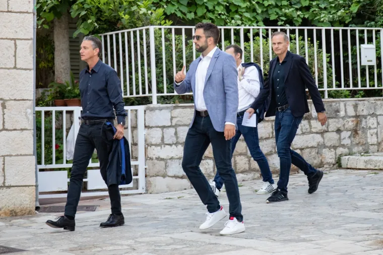 Konferencija Rimca i poslovnih partnera u Dubrovniku pod budnim okom osiguranja: Pogledajte tko je sve do&scaron;ao na tvrđavu Lovrijenac