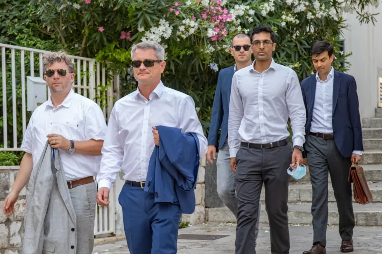 Konferencija Rimca i poslovnih partnera u Dubrovniku pod budnim okom osiguranja: Pogledajte tko je sve do&scaron;ao na tvrđavu Lovrijenac