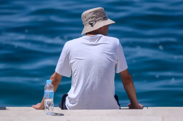 &Scaron;to bi rekao Mujo, samo da ne padne snijeg pa da ga moramo na ove vrućine bacati