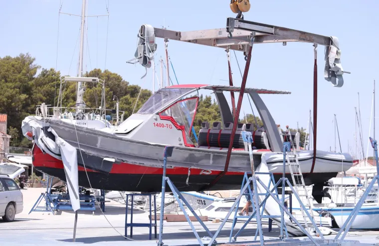 Izvučen je brod koji je sudjelovao u sinoćnjoj pomorskoj nesreći u tjesnacu Splitska vrata