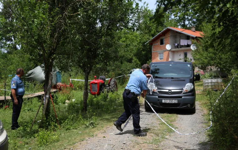 Ubijen mu&scaron;karac kod Otočca? Policija dobila dojavu o mu&scaron;kom tijelu u obiteljskoj kući