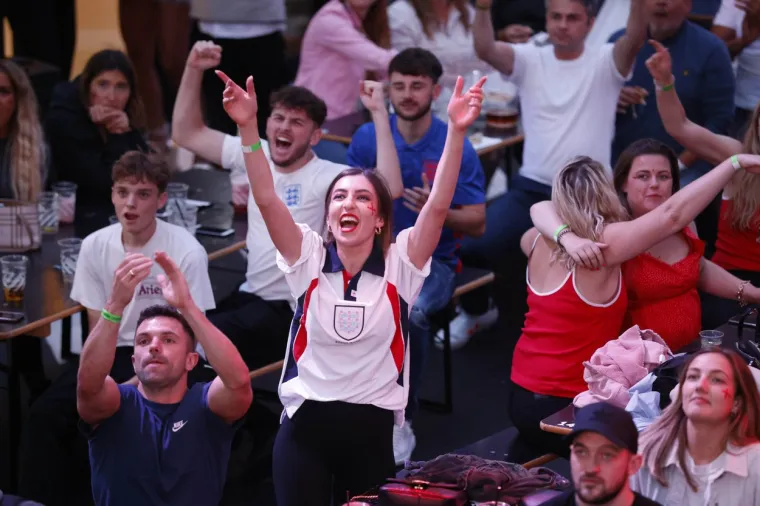 Scene kakve Engleska ne pamti: Samo pogledajte ovo i bit će vam jasno o čemu pričamo