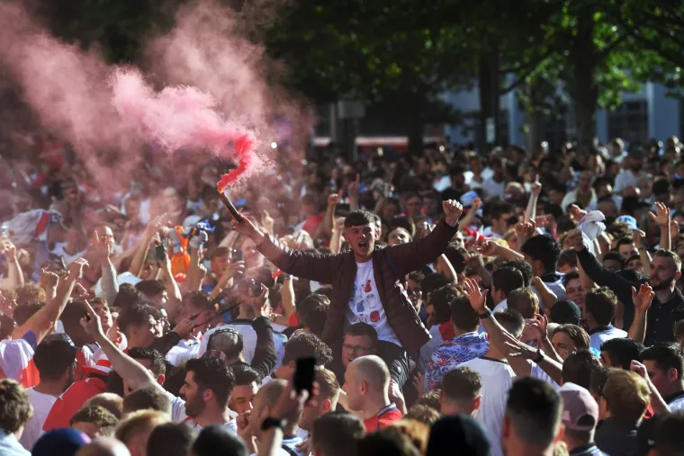 Scene kakve Engleska ne pamti: Samo pogledajte ovo i bit će vam jasno o čemu pričamo