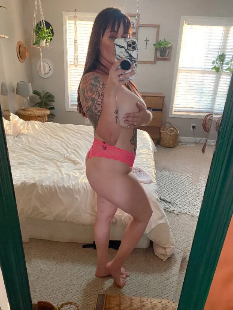 Prikrivaju grudi kao na&scaron;i političari korupciju - nimalo uspje&scaron;no