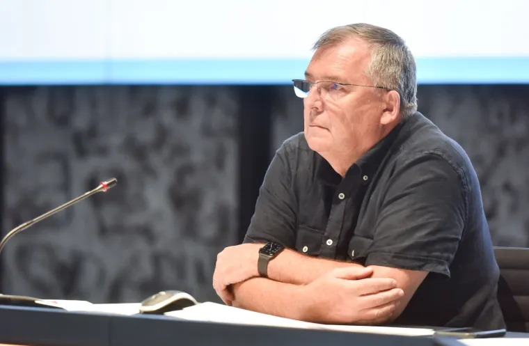 Skinuli su maske na tiskovnoj, po prvi put nakon godine i pol