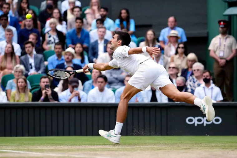 "Denis je bio bolji od mene u prva dva seta", iskreno je priznao Đoković nakon meča i dodao: 

"Ovo je najvažniji turnir za mene od svih. Nema zadr&scaron;ke kada stanem na teren, nema povlačenja, to je to. Kad izađem ovdje, poku&scaron;avam izvući maksimum i vidjeti &scaron;to će se dogoditi. Predaja nikad za mene nije opcija", kazao je Nole koji lovi svoj 20. Grand Slam naslov. 