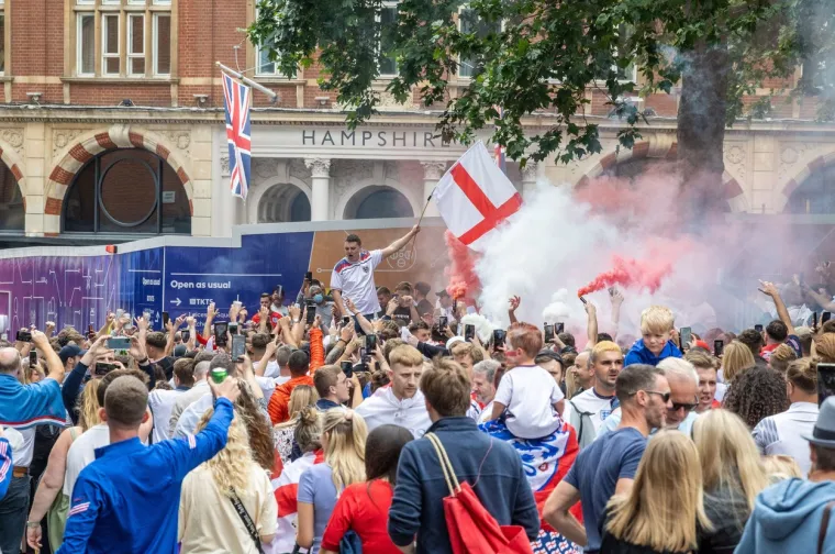 Pogledajte kako se engleski navijači zagrijavaju za finale Eura